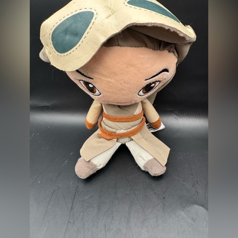 Funko Star Wars Galactic Plushies: Rey Collectible 8" Plush Beige Tan